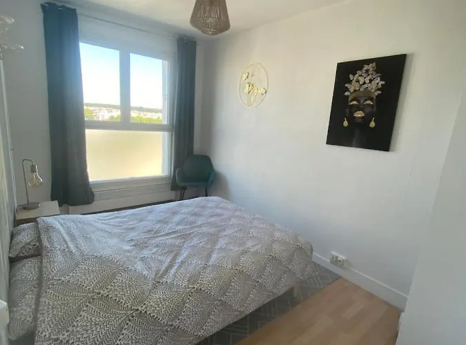 - Tourneville, Superbe T3, Balcon/parking Apartamento